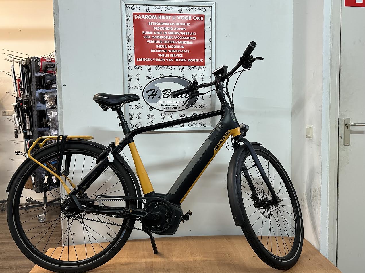 Sparta M11ti Smart 2020 Black/yellow Matte H57 - 16144